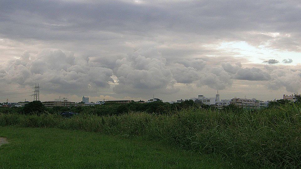 向こうは雨だぞ！