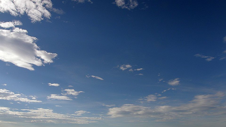 上ばっかり見ていると転ぶぞ！ 